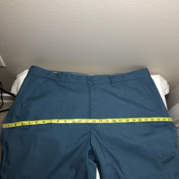 Columbia Men's Soft Cotton Effortless Regular Fit Blue Gray Chino Shorts 40W 8L - Picture 9 of 15